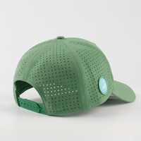 Nouveau style Casquette imperméable à 6 panneaux avec broderie en relief personnalisée, en tissu polyester, à trous découpés au laser et visière incurvée pour l'extérieur