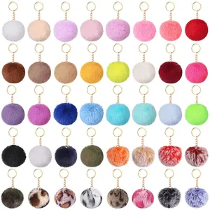 2023 סיטונאי מפעל של רב צבעים פרווה כדור חמוד פאף מפתח טבעת 8cm pompom keychain עבור נשים