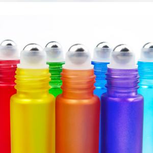 Bouteilles en verre à bille de 10 ml pour huiles essentielles et parfums, couleurs personnalisées - Product Image 1