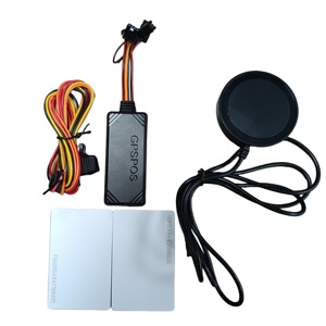 Traceur 4G LTE GT06L pour véhicules avec lecteur de <span class=keywords><strong>carte</strong></span> d'identité et immobilisateur moteur à distance - Product Image 1