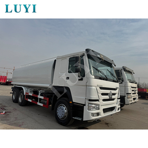Sinotruk HOWO <span class=keywords><strong>camion</strong></span> <span class=keywords><strong>cisterna</strong></span> d'<span class=keywords><strong>acqua</strong></span> 6x4 10000L-20000L (20CBM) | <span class=keywords><strong>Camion</strong></span> irrigatore per pulizia comunale e antincendio - Product Image 2