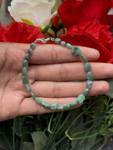 Pulsera de Piedras Preciosas Naturales de Esmeralda Verde Océano, Joyería Elegante Hecha a Mano, Regalo para Mujeres y Niñas, Estilo Diario - Product Image 6