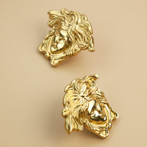 Poignée de meuble en laiton contemporain en forme de visage d'ange pour armoires scolaires, tiroirs, placards - Installation facile et design durable - Product Image 3