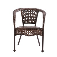 Chaise de jardin en rotin synthétique confortable et empilable, style villa, avec accoudoirs, pour la piscine, vente chaude