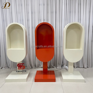 บูธโทรศัพท์สำหรับบันทึกข้อความเสียงงานแต่งงานแบบปรับแต่งได้ของ JINDA รุ่นวินเทจทรงวงรี พร้อมโทรศัพท์ย้อนยุคและของตกแต่งดอกไม้ - Product Image 2