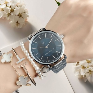 Reloj de Lujo para Hombre con Movimiento de Cuarzo, Caja de Aleación de 40 mm, Esfera con Diseño de Dibujos Animados, Correa de Cocodrilo/Silicona - Product Image 4