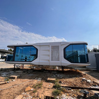 Maison conteneur de luxe de 40 pieds au design contemporain, maison capsule mobile préfabriquée de haute qualité, légère et de conception innovante