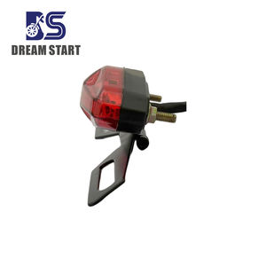 Indicateurs de feux arrière de frein adaptatifs pour <span class=keywords><strong>moto</strong></span> Système d'avertissement de vitesse <span class=keywords><strong>clignotant</strong></span> dynamique IP67 Sécurité arrière anti-tempête - Product Image 4