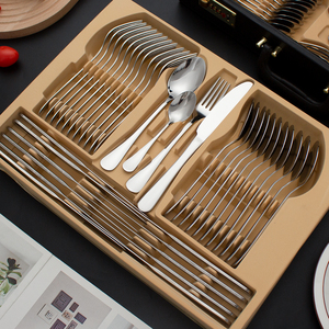 طقم أدوات مائدة ذهبية من الفولاذ المقاوم للصدأ مكون من 84/72 قطعة مطلية بالذهب - Product Image 3