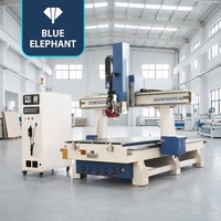 Centre d'usinage CNC Blue Elephant 1325 4 axes ATC pour la gravure 3D, le poinçonnage latéral et les panneaux de meubles