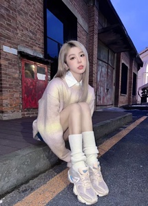 Chaussures plateforme tendance 9060 de qualité supérieure - chaussures de sport pour hommes et femmes, respirantes pour la marche, adaptées à la course à pied. - Product Image 5