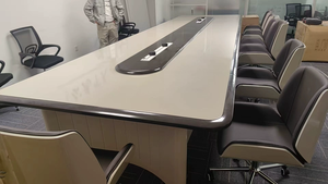 Table de conférence et chaises, bureau de réunion moderne et luxueux, table pour 12 personnes, grande table de salle avec prises électriques intégrées, boîte <span class=keywords><strong>à</strong></span> câbles intégrée - Product Image 5