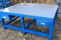 Établi de travail en fonte avec plaque en acier inoxydable pour atelier de maintenance