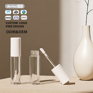 Envases de Brillo Labial de 4.5ML con Tapa de Rosca Sellada, Logotipo Serigrafiado, Diseño Único de Aplicador y Tapa, Tamaño Grande - Product Image 1