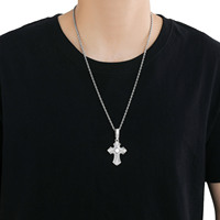 Collier tendance avec pendentif croix en zircon taille grande taille carrée et chaîne torsadée en acier inoxydable, vente en gros de bijoux