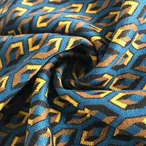 Luxus geometrisches Design Stretch Jacquard sechseckiges Muster Garn gefärbte Jacquard Stricks toff für Kleidungs stück