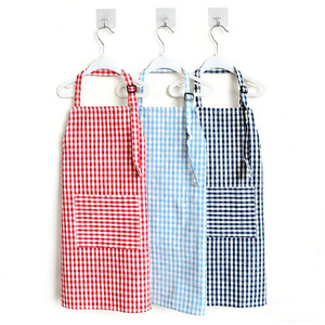 Tablier pour enfants en coton à carreaux, col halter, sans manches, anti-taches, lavable en machine, usage quotidien, quatre saisons, rouge et bleu clair - Product Image 5