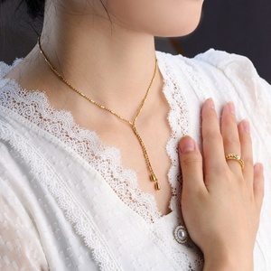 Collar con Logotipo Personalizado del Fabricante, Collar de Acero Inoxidable Resistente al Agua y al Deslustre, Chapado en Oro de 18k con Diseño de Gota de Agua para Mujer - Product Image 4