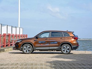 Voitures d'occasion 2025 Changan CS75 Pro, quasi neuves, conduite à gauche, essence, SUV, <span class=keywords><strong>prix</strong></span> de gros - Product Image 3
