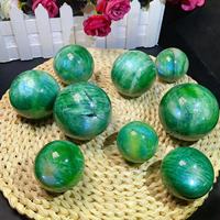 Sphère de pierre de lune verte de ruisseau de haute qualité sculptée naturelle en gros pour la décoration de la maison
