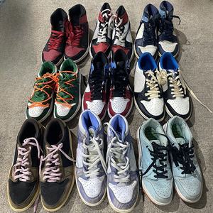 Ensemble de chaussures de <span class=keywords><strong>basket</strong></span>-ball d'occasion de marque internationale et chinoise pour hommes chaussures de football d'occasion de marque en balles - Product Image 2