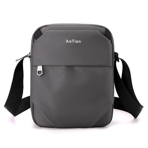 Sac messager unisexe décontracté pour affaires - Sac à bandoulière en nylon imperméable et polyester pour toutes les saisons - Product Image 1