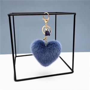 Llavero con Borla y Corazón de Durazno, Lindo Colgante de Peluche de Piel Sintética para Bolsos y Llaves de Coche, Decoración Colgante en Forma de Corazón (Pequeño Regalo Creativo) - Product Image 4