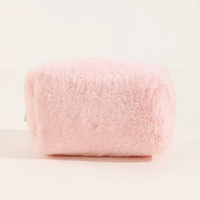 Trousse de toilette personnalisée en gros Trousse de maquillage à fermeture éclair de voyage Rangement portable pour filles en peluche Trousse de toilette mignonne