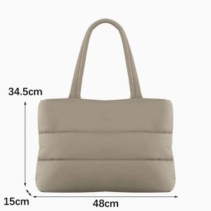 Manufacturer <b>Custom</b> With Logo Designer Fashion Soft Waterproof Nylon Cotton Quilted Padded Puff Puffy Puffer Tote Bags for Women - Product Image 2