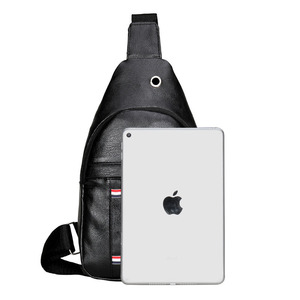 Sac de poitrine pour homme VZANUOM, petit sac bandoulière en cuir PU pour tenues quotidiennes, couleur unie noir et marron foncé, printemps 2025 - Product Image 5