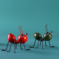 Ensemble d'art mural en fer rustique multicolore en forme de fourmis, figurines de fourmis pour la décoration du salon, du patio et de la maison
