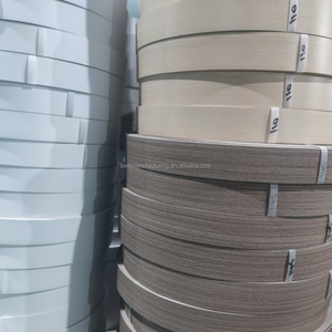 Bande de chant PVC effet bois, surface mate, écologique, résistante à l'eau, aux rayures et aux taches pour portes d'armoires et de placards - Product Image 5