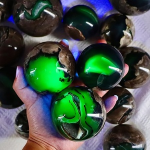 Esfera de Ágata Volcánica Pulida al por Mayor, Piedra Natural Feng Shui de 5.5-8cm para Decoración del Hogar y Regalos - Product Image 3