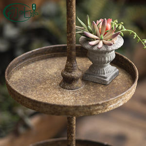 Étagère de présentation en métal à trois niveaux, finition vieillie, pour plateau décoratif de cuisine - Product Image 4