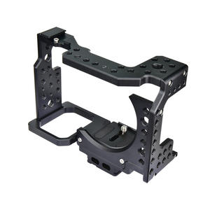 Venta caliente ligero DSLR cámara video Rig <span class=keywords><strong>Cage</strong></span> para <span class=keywords><strong>Sony</strong></span> <span class=keywords><strong>A7</strong></span> Siii III <span class=keywords><strong>IV</strong></span> Series DSLR Camera <span class=keywords><strong>Cage</strong></span> - Product Image 3