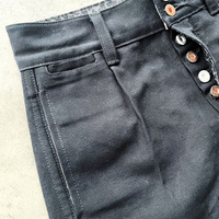 Fabricant de jeans en marque privée, pantalon en toile personnalisé pour homme, poches à rabat plissées sur le devant, imprimé léopard, ceinture à boucle pour homme