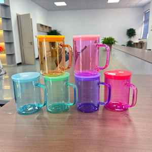 Taza de Vidrio Acanalado Moderna de 15 oz con Asa para Decoración de Cocina y Hogar - Product Image 1