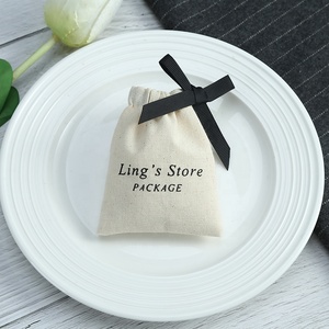 Sac à cordon en toile de coton biologique écologique 8x10 cm, pochette en mousseline pour bijoux, avec logo personnalisé imprimé – Grande Vente - Product Image 5