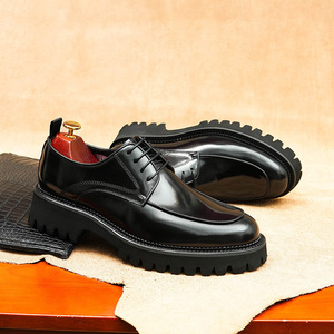 รองเท้าบูทกันน้ำสไตล์ใหม่สำหรับฤดูหนาว คลาสสิก ใช้งานได้หลากหลาย ลำลอง หุ้มข้อสูง สำหรับกิจกรรมกลางแจ้ง ทำงาน ผู้ชาย หนังแท้ เพิ่มความสูง รองเท้ากีฬา - Product Image 5