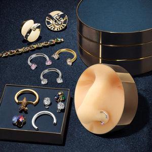 <span class=keywords><strong>Piercing</strong></span> al Naso Xinfocus con Anello a Ferro di Cavallo e Diamante, Gioielli per il Corpo alla Moda, Barbell Circolare in Acciaio Chirurgico, Orecchino per Daith e <span class=keywords><strong>Trago</strong></span> - Product Image 5