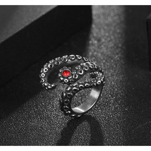 Nuevo Anillo Creativo de Pulpo con Gema Roja para Hombre, Anillo Abierto de Tentáculo de Rubí Estilo Retro Punk, Joyería y Accesorios Diarios Masculinos - Product Image 2