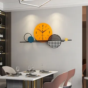 Modern Design Big Oversized 3D Luxury Metal Watch Large Wall Clocks Customized For Home Living Room Decorations