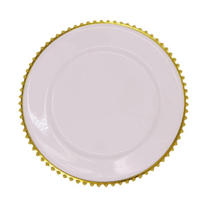 Assiette de présentation ronde décorative en acrylique transparent de 13 pouces avec bordure à perles dorées pour événements et dîners - Product Image 5
