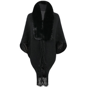 Nuovo Poncho Invernale da Donna <span class=keywords><strong>con</strong></span> <span class=keywords><strong>Collo</strong></span> in Pelliccia Sintetica, Elegante Mantella Lunga <span class=keywords><strong>a</strong></span> Pipistrello <span class=keywords><strong>con</strong></span> Nappe, <span class=keywords><strong>Cardigan</strong></span> Caldo e alla Moda - Product Image 4