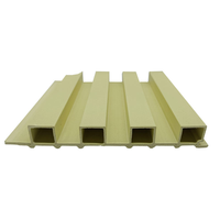 Panneau mural et de plafond en PVC, film plastique bois-plastique WPC pour la décoration