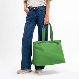 Bolsos Escolares Bordados de Nailon, Bolso Tote de Moda 2025, Diseño de Pingüino de Dibujos Animados para Niñas, Correas con <span class=keywords><strong>Texto</strong></span>, Amplio Bolso de Hombro para Uso Diario - Product Image 3