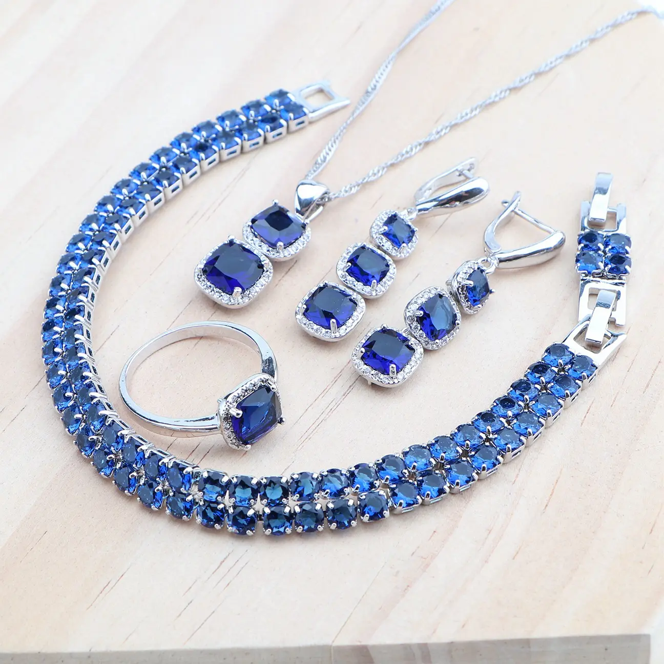 Set di gioielli in argento 925 con zirconi blu di lusso per le donne Set di bracciali per costumi da sposa da sposa orecchini collana con ciondolo ad anello