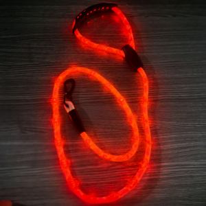 2025 nuevo diseño RGB tipo C LED correa de perro patrón a cuadros decoración de plumas seguridad resistente al agua luz intermitente estilo Simple - Product Image 3