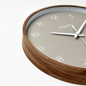 Đồng hồ treo tường nhựa vân gỗ phong cách Bắc Âu đơn giản mới cho phòng khách, đồng hồ tròn không tiếng kêu, nhà sản xuất đồng hồ đặt hàng riêng - Product Image 3