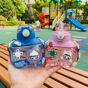 Gourde de dessin animé avec paille, motif ours <span class=keywords><strong>XO</strong></span>, sangle et bouchon pop-up à un clic, résistante aux hautes températures pour étudiants - Product Image 3